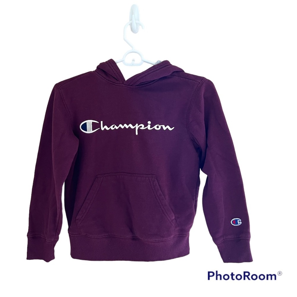 ◽️CHAMPION: Boy’s size S, maroon hoodie with a front pocket & logo, preowned◽️